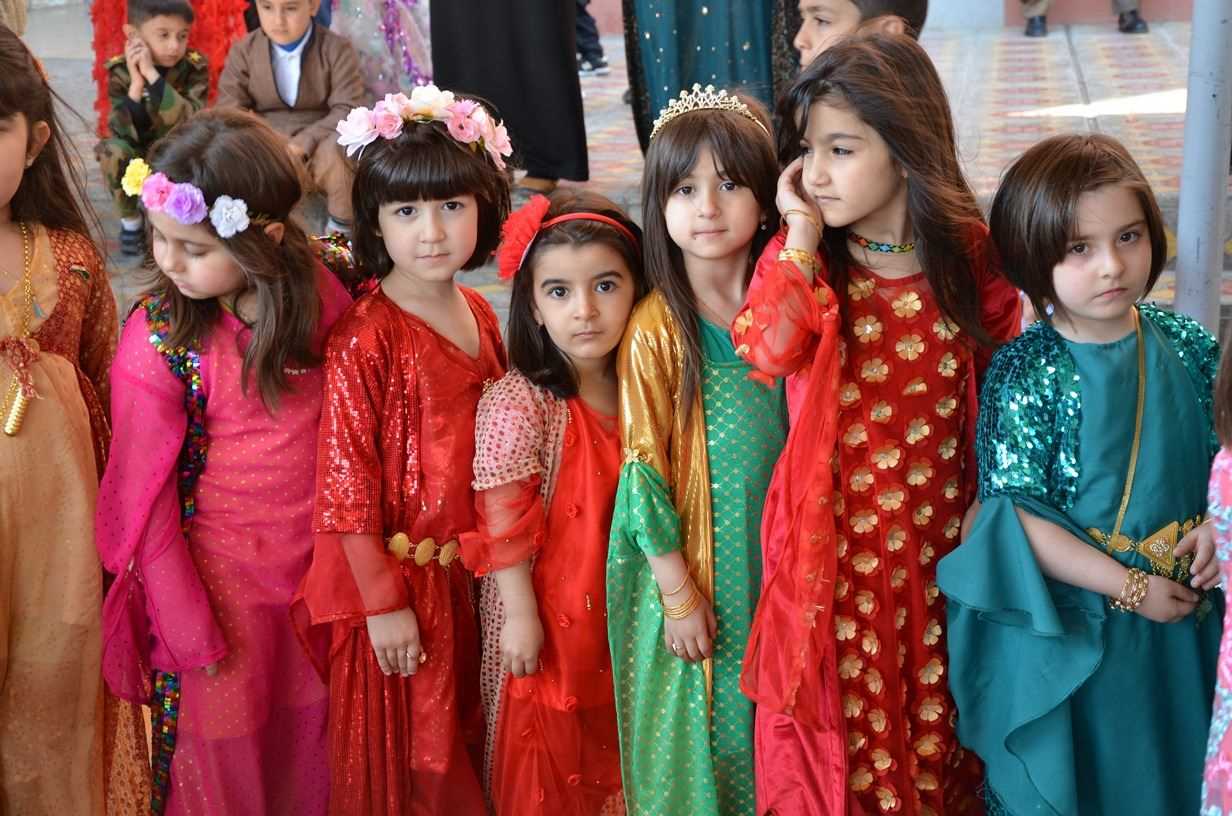 Students Celebrate Kurdish Traditional Clothes Day - Sardam ...