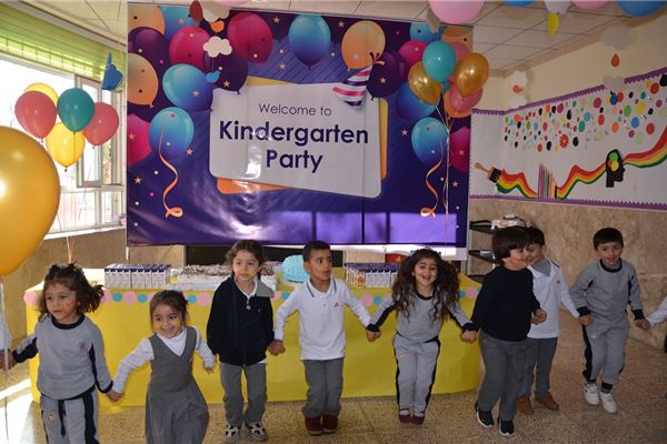 SARDAM IS KG.1 STUDENTS ENJOY THEIR WELCOME PARTY